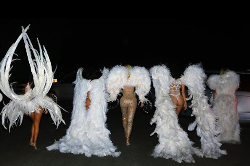 Kardashian-Jenners As Victoria's Secret Angels Kardashian-Jenners As Victoria's Secret Angels 1